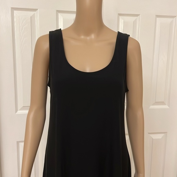 MUDD SLEEVELESS SHIFT DRESS - Picture 2 of 6